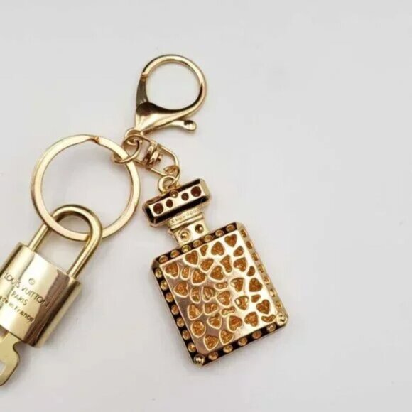 100% Auth Louis Vuitton Lock & Key with unbranded Bagcharm, Keycharm, Keychain - Picture 3 of 9